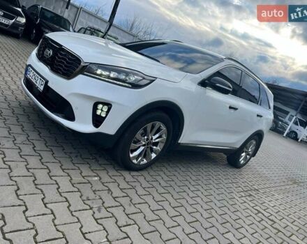 Белый Киа Соренто, объемом двигателя 2.2 л и пробегом 156 тыс. км за 27999 $, фото 1 на Automoto.ua