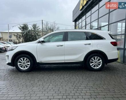 Білий Кіа Соренто, об'ємом двигуна 2.2 л та пробігом 51 тис. км за 31000 $, фото 3 на Automoto.ua