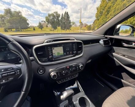 Кіа Соренто 2018 у Черкасах на Automoto.ua Білий Кіа Соренто, об'ємом двигуна 3.3 л та пробігом 46 тис. км за 9000 $, фото 10 на Automoto.ua
