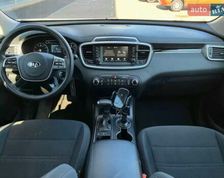 Белый Киа Соренто, объемом двигателя 3.3 л и пробегом 148 тыс. км за 15500 $, фото 23 на Automoto.ua