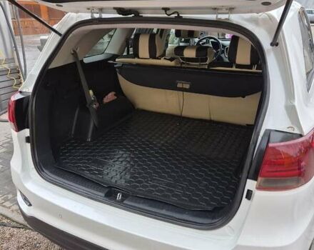 Белый Киа Соренто, объемом двигателя 2.4 л и пробегом 85 тыс. км за 18200 $, фото 8 на Automoto.ua