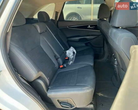 Белый Киа Соренто, объемом двигателя 3.3 л и пробегом 148 тыс. км за 15500 $, фото 21 на Automoto.ua