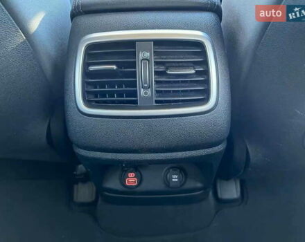 Белый Киа Соренто, объемом двигателя 3.3 л и пробегом 148 тыс. км за 15500 $, фото 22 на Automoto.ua