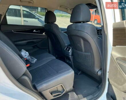 Белый Киа Соренто, объемом двигателя 3.3 л и пробегом 148 тыс. км за 15500 $, фото 20 на Automoto.ua