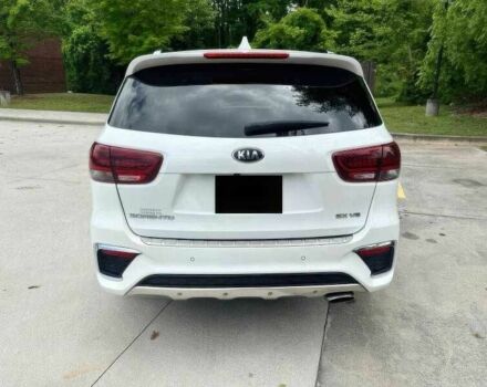 Белый Киа Соренто, объемом двигателя 3.3 л и пробегом 89 тыс. км за 5500 $, фото 6 на Automoto.ua