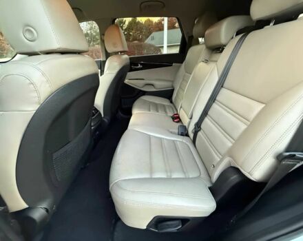 Белый Киа Соренто, объемом двигателя 3.3 л и пробегом 46 тыс. км за 6200 $, фото 13 на Automoto.ua