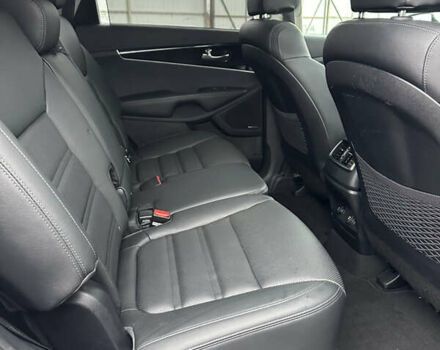 Білий Кіа Соренто, об'ємом двигуна 2.2 л та пробігом 156 тис. км за 28500 $, фото 27 на Automoto.ua