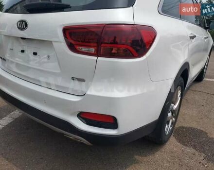 Белый Киа Соренто, объемом двигателя 2.2 л и пробегом 88 тыс. км за 12500 $, фото 34 на Automoto.ua