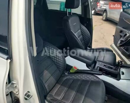 Белый Киа Соренто, объемом двигателя 2.2 л и пробегом 88 тыс. км за 12500 $, фото 26 на Automoto.ua