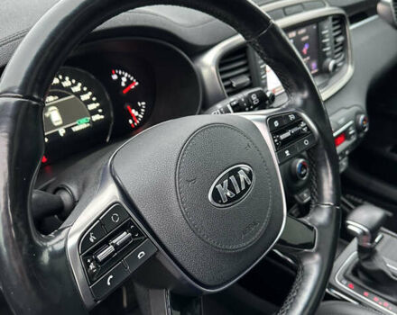 Білий Кіа Соренто, об'ємом двигуна 2.2 л та пробігом 156 тис. км за 28500 $, фото 38 на Automoto.ua