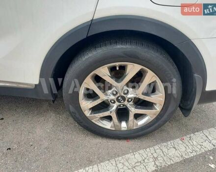 Белый Киа Соренто, объемом двигателя 2.2 л и пробегом 88 тыс. км за 12500 $, фото 23 на Automoto.ua