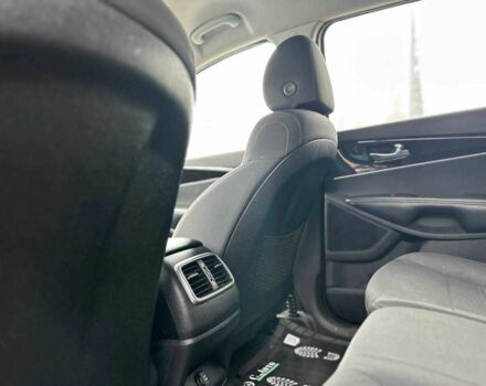 Киа Соренто 2020 в Черновцах на Automoto.ua Белый Киа Соренто, объемом двигателя 2.4 л и пробегом 113 тыс. км за 19700 $, фото 15 на Automoto.ua