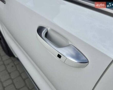 Киа Соренто 2020 в Львове на Automoto.ua Белый Киа Соренто, объемом двигателя 2.15 л и пробегом 173 тыс. км за 32500 $, фото 11 на Automoto.ua