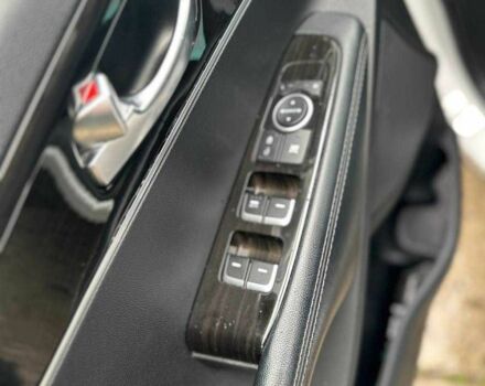 Киа Соренто 2020 в Черновцах на Automoto.ua Белый Киа Соренто, объемом двигателя 2.4 л и пробегом 113 тыс. км за 19700 $, фото 5 на Automoto.ua