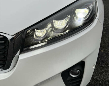 Білий Кіа Соренто, об'ємом двигуна 2.2 л та пробігом 156 тис. км за 28500 $, фото 51 на Automoto.ua