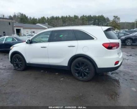 Білий Кіа Соренто, об'ємом двигуна 3.3 л та пробігом 78 тис. км за 3500 $, фото 13 на Automoto.ua