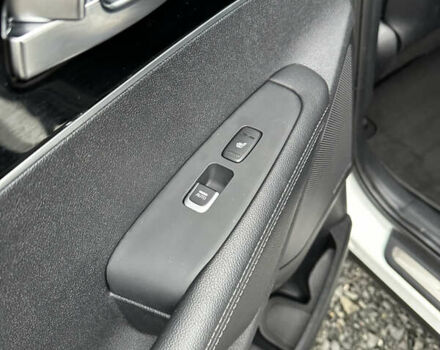 Білий Кіа Соренто, об'ємом двигуна 2.2 л та пробігом 156 тис. км за 28500 $, фото 33 на Automoto.ua