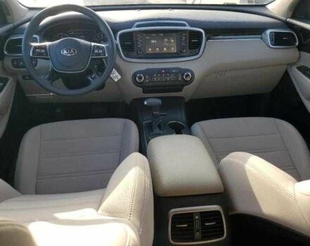 Белый Киа Соренто, объемом двигателя 2.4 л и пробегом 57 тыс. км за 3900 $, фото 7 на Automoto.ua