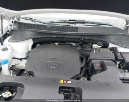 Білий Кіа Соренто, об'ємом двигуна 3.3 л та пробігом 78 тис. км за 3500 $, фото 9 на Automoto.ua