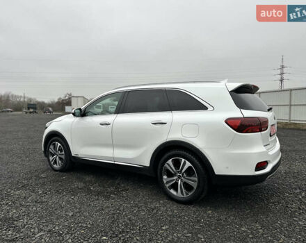 Білий Кіа Соренто, об'ємом двигуна 2.2 л та пробігом 156 тис. км за 28500 $, фото 5 на Automoto.ua