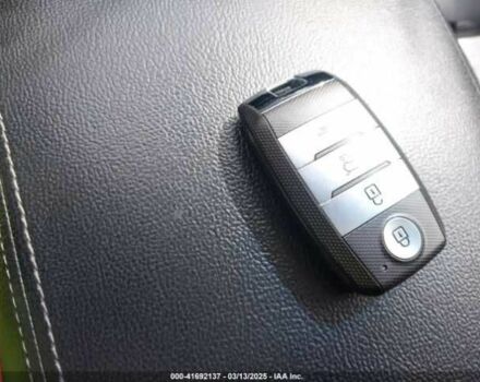 Білий Кіа Соренто, об'ємом двигуна 3.3 л та пробігом 78 тис. км за 3500 $, фото 10 на Automoto.ua