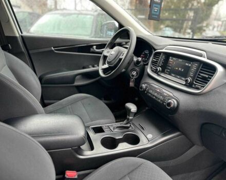 Киа Соренто 2020 в Черновцах на Automoto.ua Белый Киа Соренто, объемом двигателя 2.4 л и пробегом 113 тыс. км за 19700 $, фото 21 на Automoto.ua