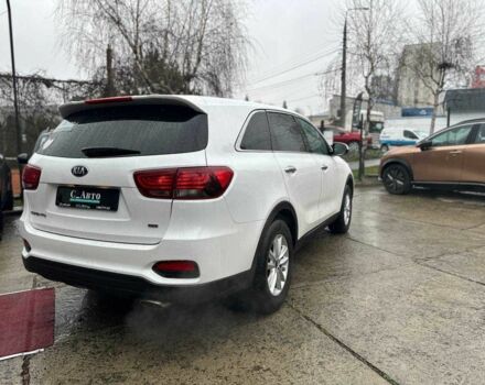Киа Соренто 2020 в Черновцах на Automoto.ua Белый Киа Соренто, объемом двигателя 2.4 л и пробегом 113 тыс. км за 19700 $, фото 1 на Automoto.ua