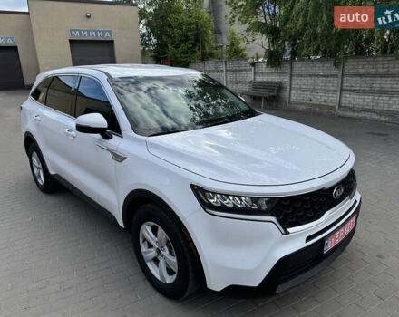 Белый Киа Соренто, объемом двигателя 2.5 л и пробегом 262 тыс. км за 24500 $, фото 22 на Automoto.ua