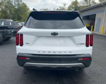 Белый Киа Соренто, объемом двигателя 2.5 л и пробегом 22 тыс. км за 15000 $, фото 3 на Automoto.ua