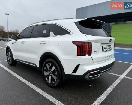 Белый Киа Соренто, объемом двигателя 2.2 л и пробегом 103 тыс. км за 33900 $, фото 2 на Automoto.ua