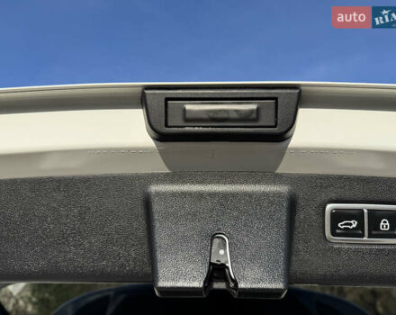 Белый Киа Соренто, объемом двигателя 2.15 л и пробегом 121 тыс. км за 31500 $, фото 19 на Automoto.ua