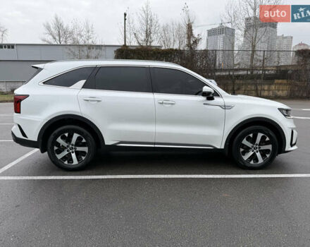 Белый Киа Соренто, объемом двигателя 2.2 л и пробегом 103 тыс. км за 33900 $, фото 5 на Automoto.ua