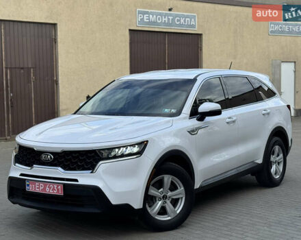 Белый Киа Соренто, объемом двигателя 2.5 л и пробегом 260 тыс. км за 18700 $, фото 4 на Automoto.ua