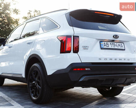 Білий Кіа Соренто, об'ємом двигуна 2.5 л та пробігом 34 тис. км за 25999 $, фото 6 на Automoto.ua