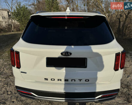 Белый Киа Соренто, объемом двигателя 2.15 л и пробегом 121 тыс. км за 31500 $, фото 12 на Automoto.ua