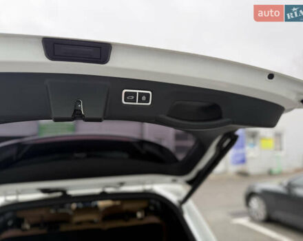 Белый Киа Соренто, объемом двигателя 2.2 л и пробегом 103 тыс. км за 33900 $, фото 17 на Automoto.ua