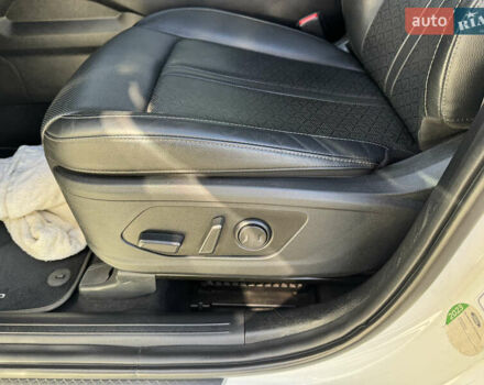 Белый Киа Соренто, объемом двигателя 2.15 л и пробегом 121 тыс. км за 31500 $, фото 41 на Automoto.ua