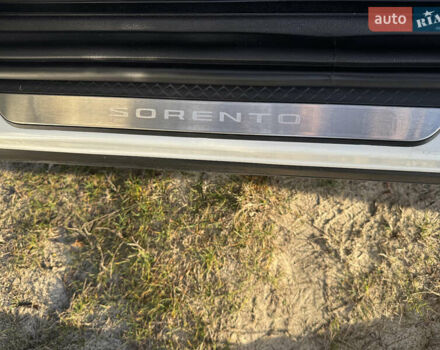 Белый Киа Соренто, объемом двигателя 2.15 л и пробегом 121 тыс. км за 31500 $, фото 92 на Automoto.ua