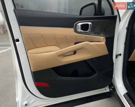 Білий Кіа Соренто, об'ємом двигуна 1.6 л та пробігом 25 тис. км за 41900 $, фото 13 на Automoto.ua