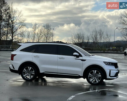 Белый Киа Соренто, объемом двигателя 1.6 л и пробегом 26 тыс. км за 44000 $, фото 2 на Automoto.ua