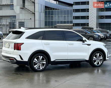 Белый Киа Соренто, объемом двигателя 1.6 л и пробегом 26 тыс. км за 44000 $, фото 3 на Automoto.ua