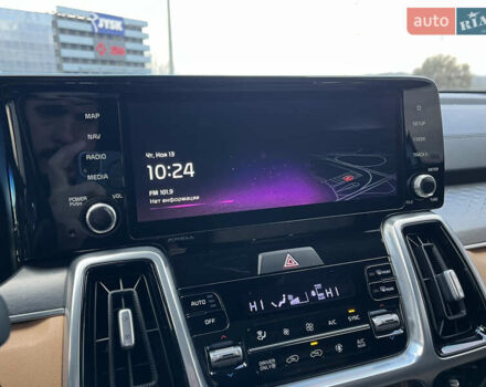 Белый Киа Соренто, объемом двигателя 1.6 л и пробегом 26 тыс. км за 44000 $, фото 22 на Automoto.ua