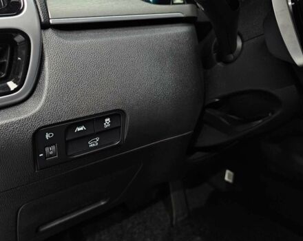 Белый Киа Соренто, объемом двигателя 2.2 л и пробегом 34 тыс. км за 25550 $, фото 17 на Automoto.ua