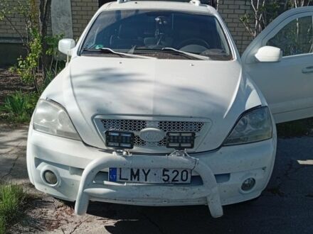 Киа Соренто 2003 в Херсоне на Automoto.ua Белый Киа Соренто, объемом двигателя 2.5 л и пробегом 1000 тыс. км за 3500 $, фото 1 на Automoto.ua