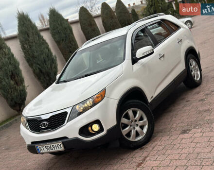 Белый Киа Соренто, объемом двигателя 2.2 л и пробегом 260 тыс. км за 9850 $, фото 1 на Automoto.ua