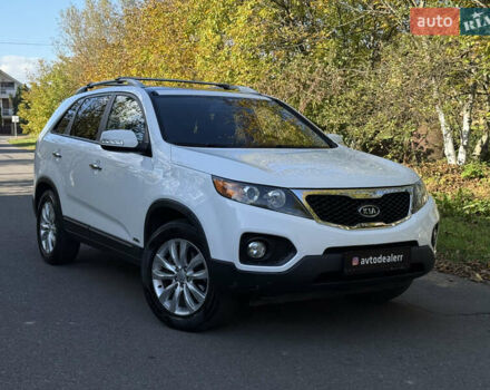 Белый Киа Соренто, объемом двигателя 2.2 л и пробегом 197 тыс. км за 13200 $, фото 1 на Automoto.ua
