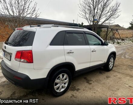 Белый Киа Соренто, объемом двигателя 2.4 л и пробегом 115 тыс. км за 11200 $, фото 1 на Automoto.ua