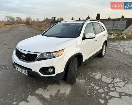 Белый Киа Соренто, объемом двигателя 2.2 л и пробегом 230 тыс. км за 12300 $, фото 1 на Automoto.ua
