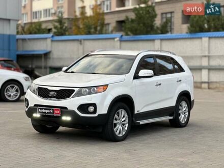 Киа Соренто 2011 в Одессе на Automoto.ua Белый Киа Соренто, объемом двигателя 2.2 л и пробегом 242 тыс. км за 14490 $, фото 1 на Automoto.ua