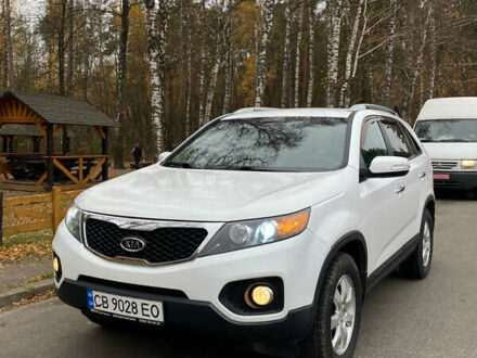 Киа Соренто 2011 в Чернигове на Automoto.ua Белый Киа Соренто, объемом двигателя 2.36 л и пробегом 259 тыс. км за 11700 $, фото 1 на Automoto.ua